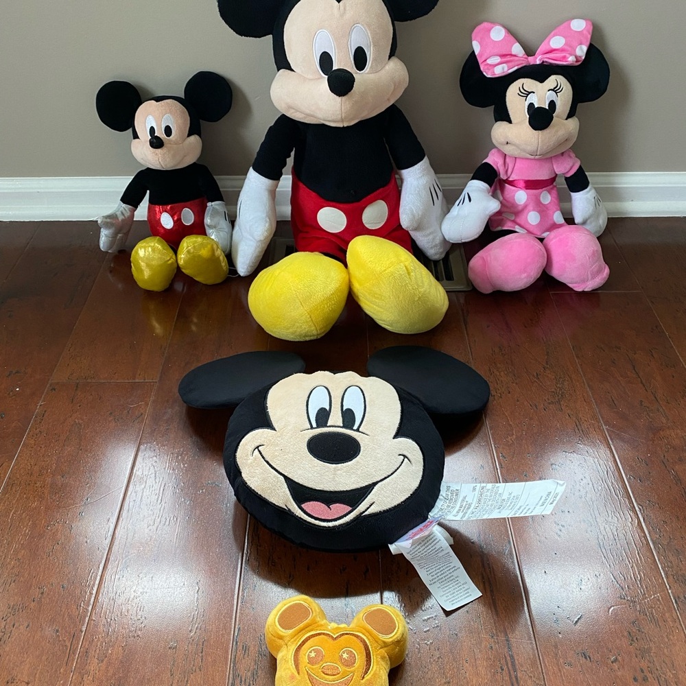 🎉HP!🎉 NWOT Lot Of Disney Mickey & Minnie Mouse Plush Toys